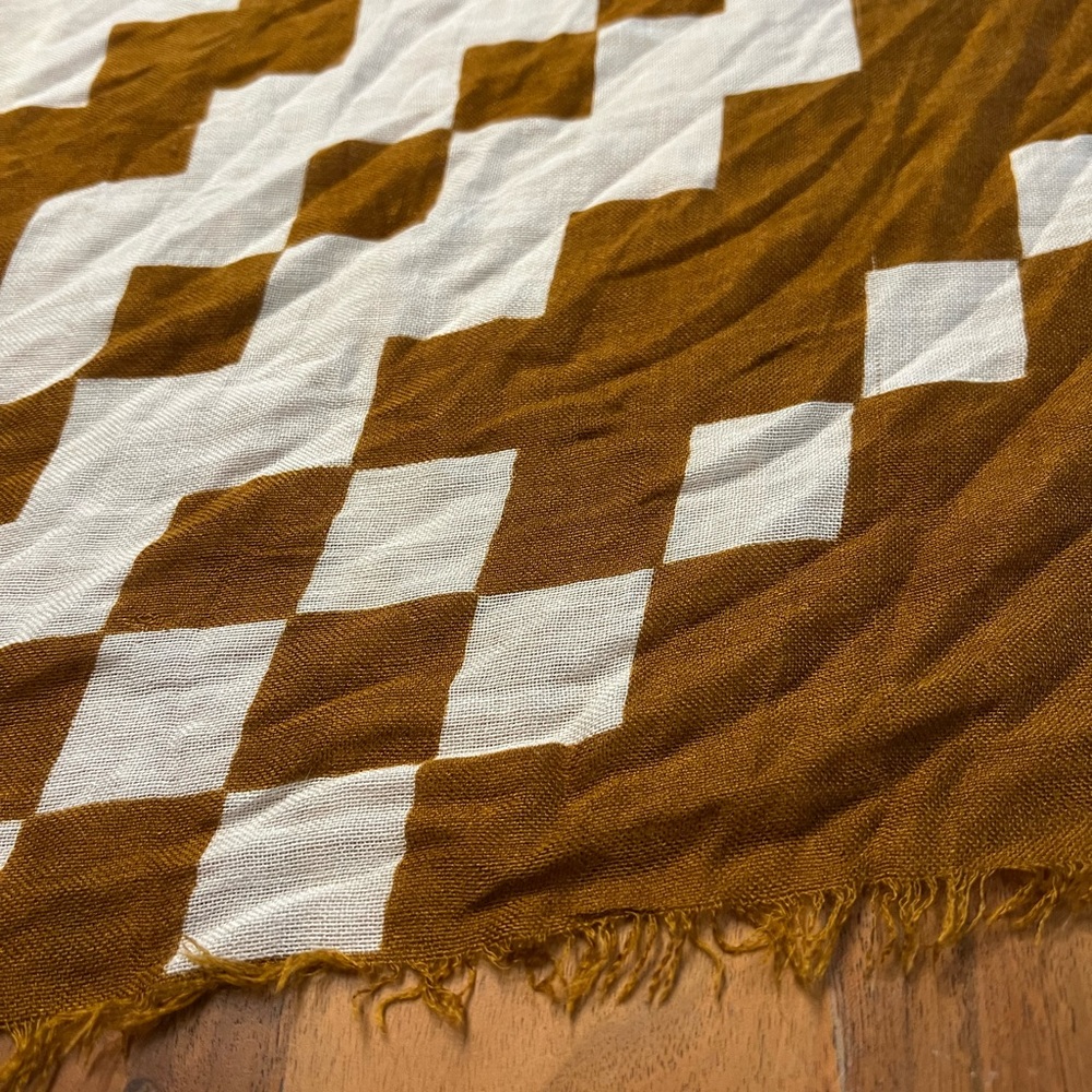 Checker Pattern Lightweight Accessory Scarf - Picture 7 of 8